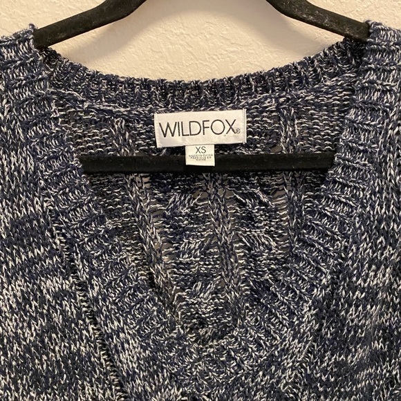 Wildfox v-neck knit distressed sweater - Picture 6 of 11